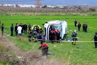 Denizli'de Midibüs Kazası: 2 Öğrenci Hayatını Kaybetti