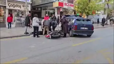 Denizli'de Motosiklet-Otomobil Kazası: Yaralı Var