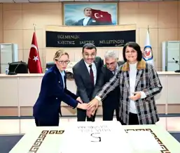 Denizli Muhtarları Çavuşoğlu'na Teşekkür Ziyareti