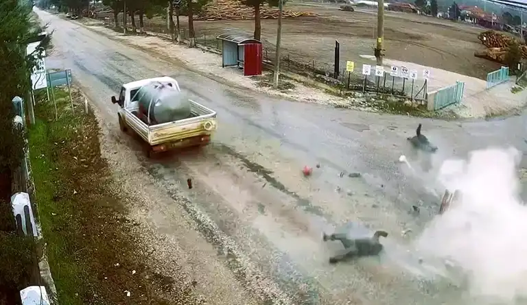 Beyağaç'ta Feci Kaza: Çift Hayatını Kaybetti