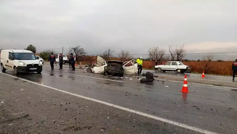 Buldan'da Feci Kaza: 3 Kişi Hayatını Kaybetti