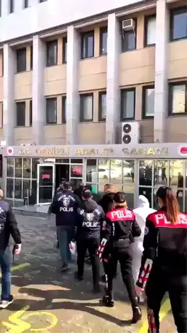 Denizli'de Fuhuş Operasyonu: 16 Kadın Kurtarıldı