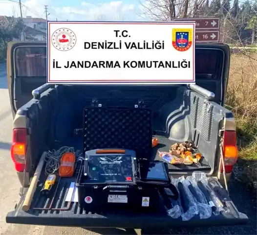 Denizli'de Kaçak Kazı Operasyonu: 4 Gözaltı
