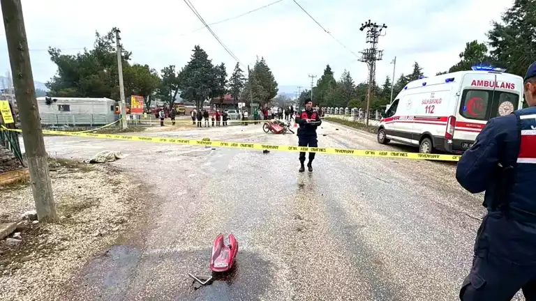 Denizli'de Trafik Kazası: Kadın Hayatını Kaybetti