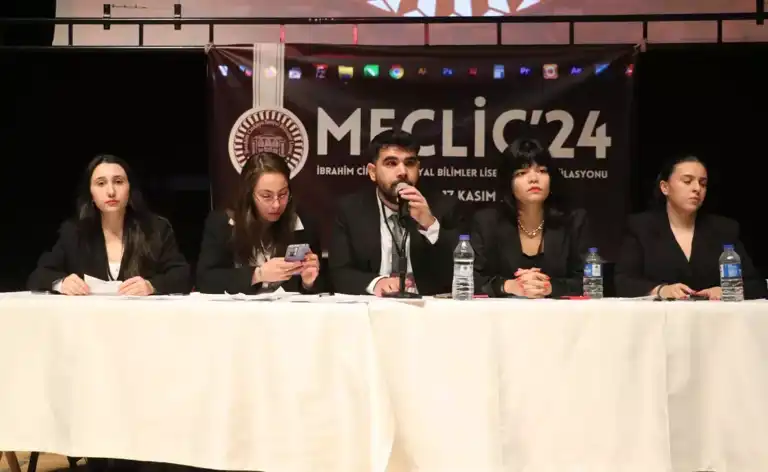 Liselilerden TBMM Simülasyonu Liselilerden TBMM Simülasyonu