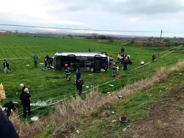 Denizli'de Öğrenci Servisi Kazası: Ölü ve Yaralılar Var