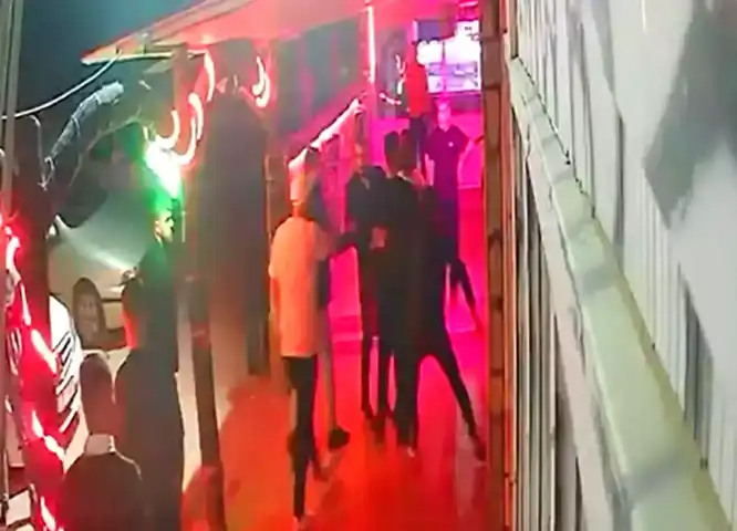 Çivril'de Bıçaklı Kavga: 1 Ölü