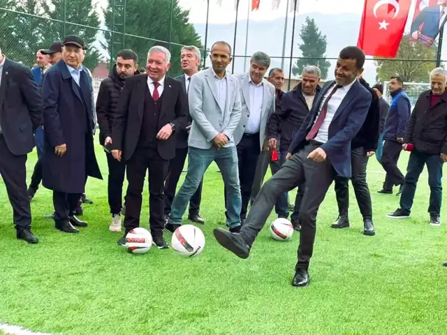 Köyde Çifte Açılış: Lokanta ve Spor Tesisi