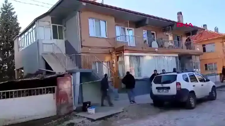 Çivril'de Kayıp Kadın Komşusunun Bahçesinde Ölü Bulundu