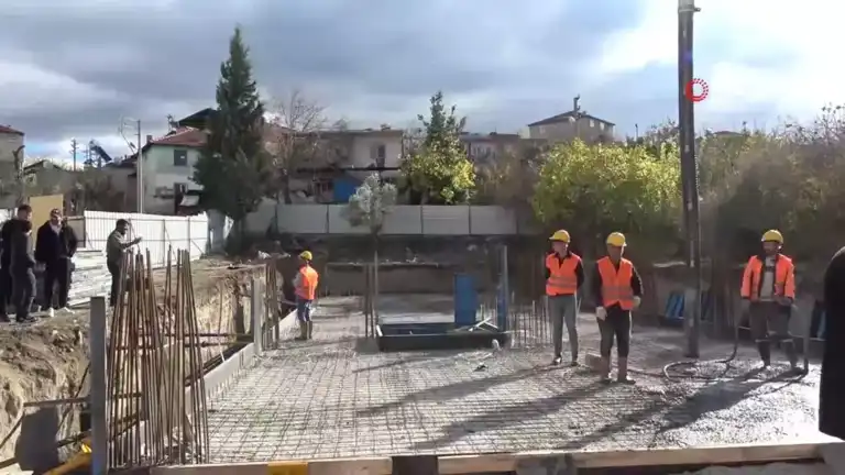 Merkezefendi'de Yeni Kreşin Temeli Atıldı