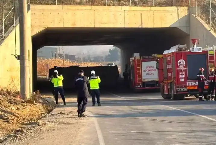 Pamukkale'de İşçi Servisi Kazası: 4 Ölü, 19 Yaralı