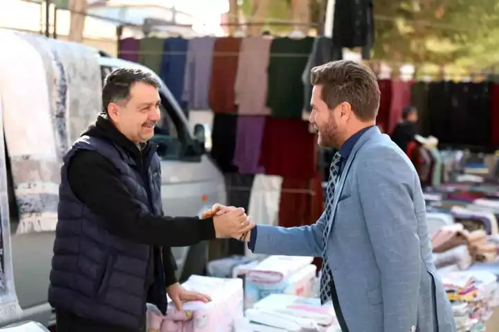 Belediye Başkanı, Pazar Gününde Vatandaşlarla Buluştu