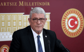 Akbabaların Kopardığı Et