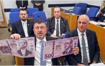 sahte para